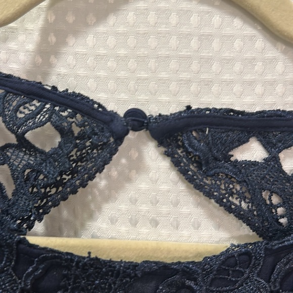 Alice and Olivia Lace Dress - Picture 6 of 12